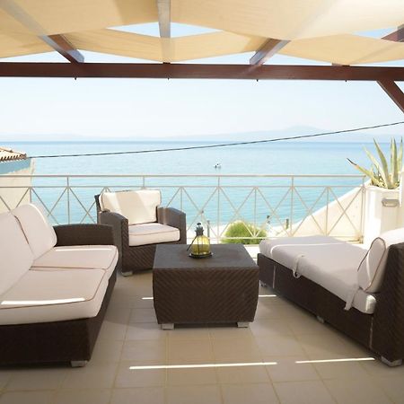 Apartmán Agali 2 Superior Mezonet Front Of The Sea Akrogiali Exteriér fotografie