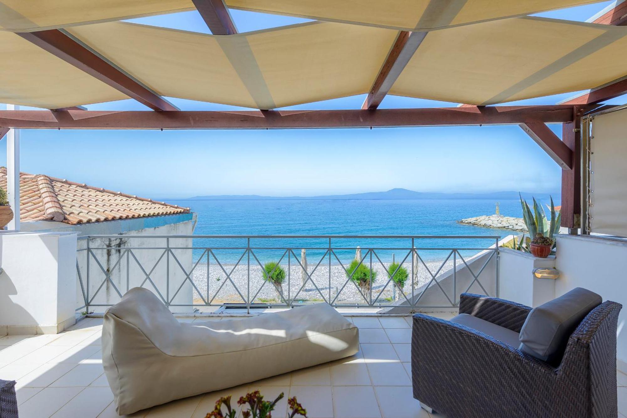 Apartmán Agali 2 Superior Mezonet Front Of The Sea Akrogiali Exteriér fotografie